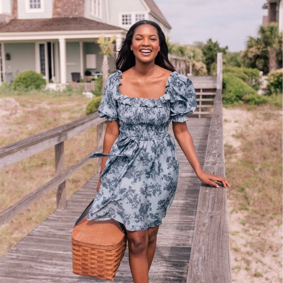 Gal Meets Glam Dresses & Skirts - Gal meets Glam bluefox retro smocked floral dress